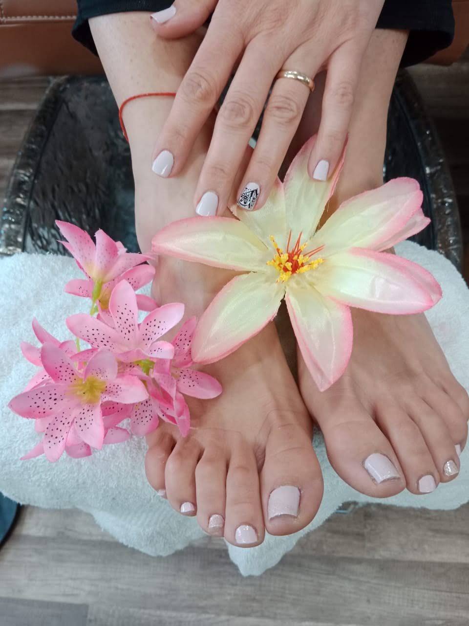 Ladis Beauty Salon gallery photo