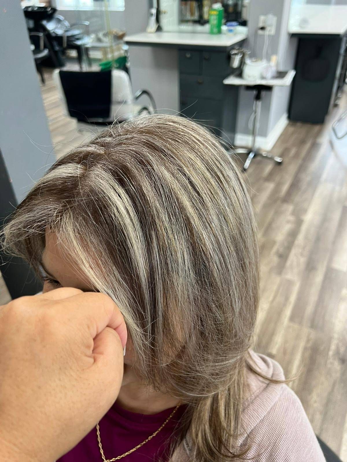 Ladis Beauty Salon gallery photo