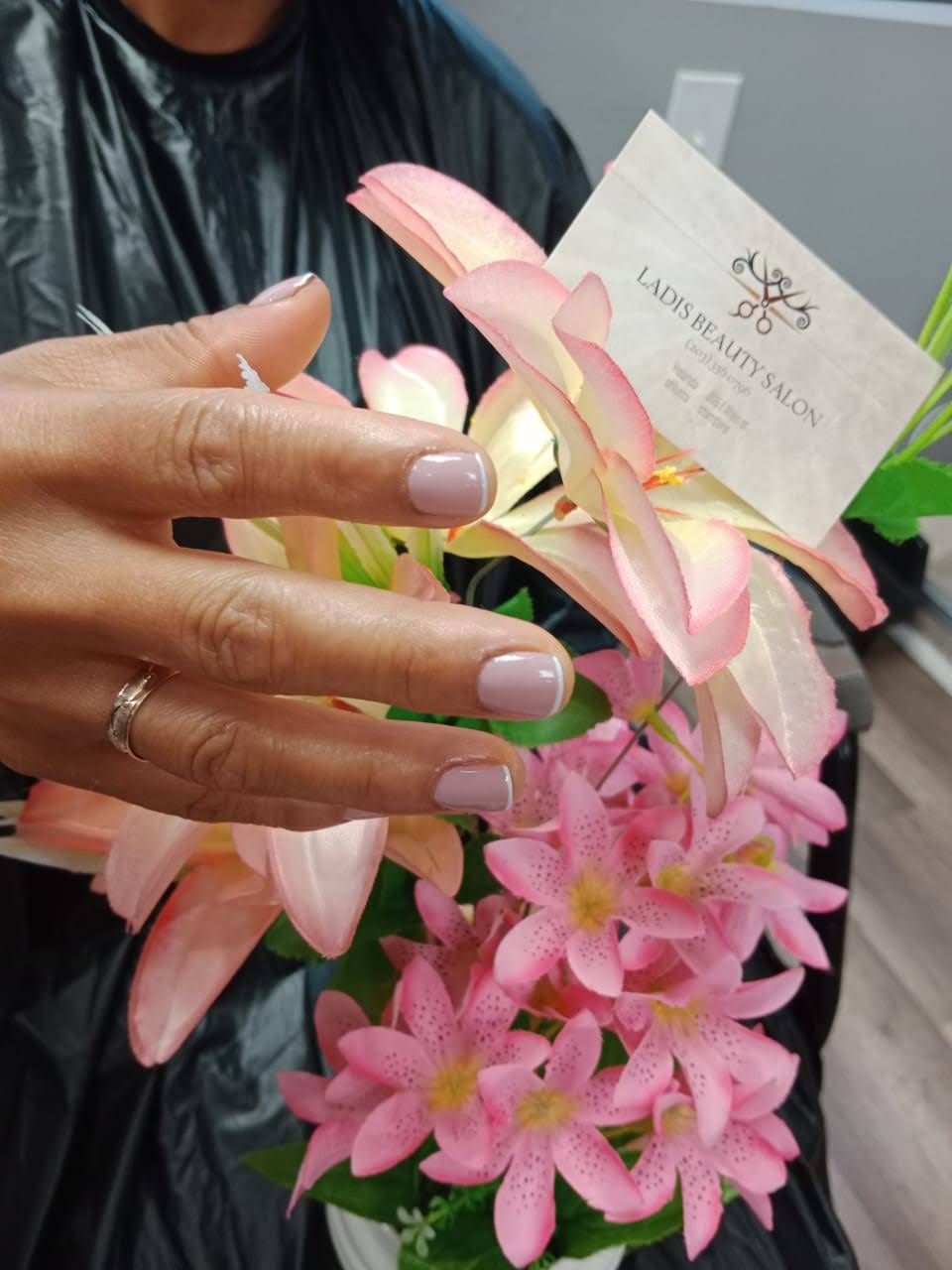 Ladis Beauty Salon gallery photo
